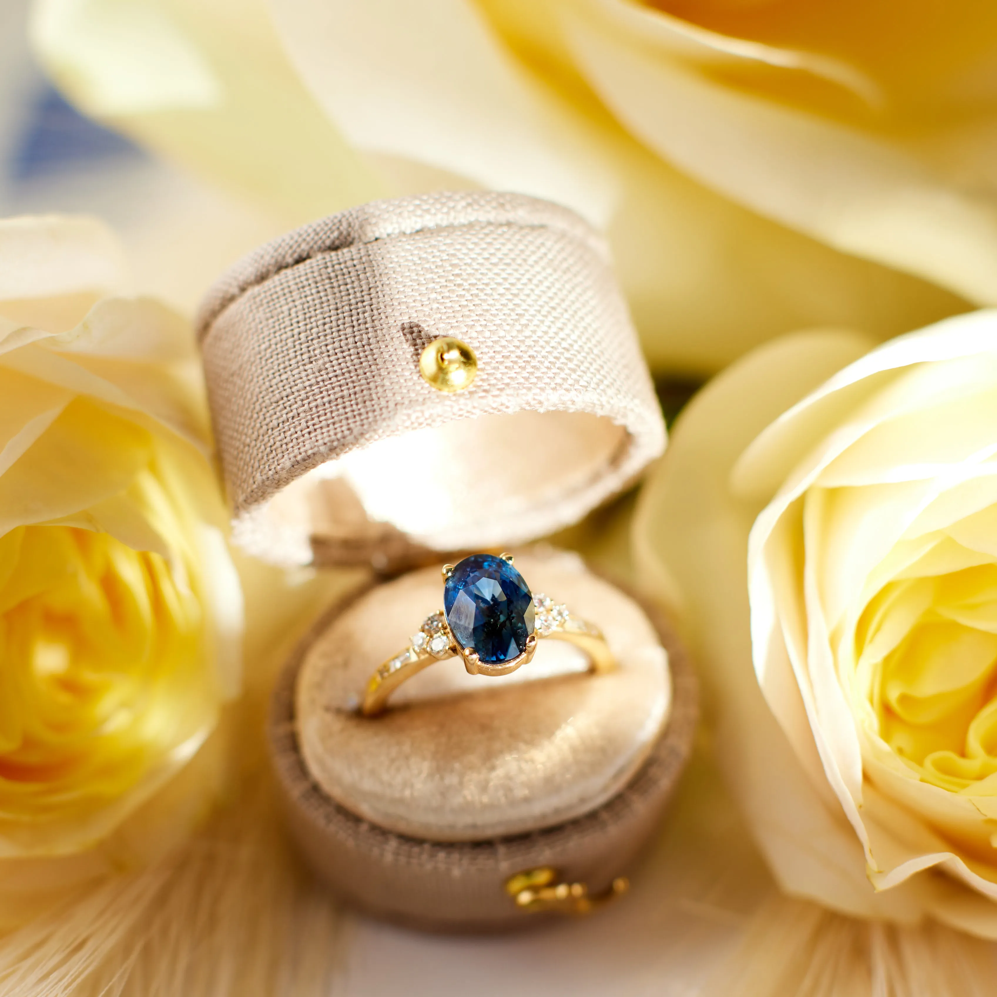 Customizable Marigold Setting