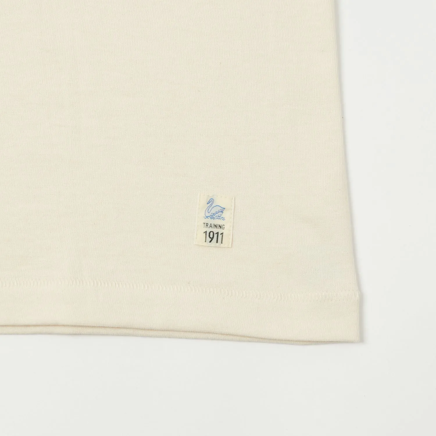 Merz b. Schwanen TR215B Retro Sport Tee - Nature/Ink Blue