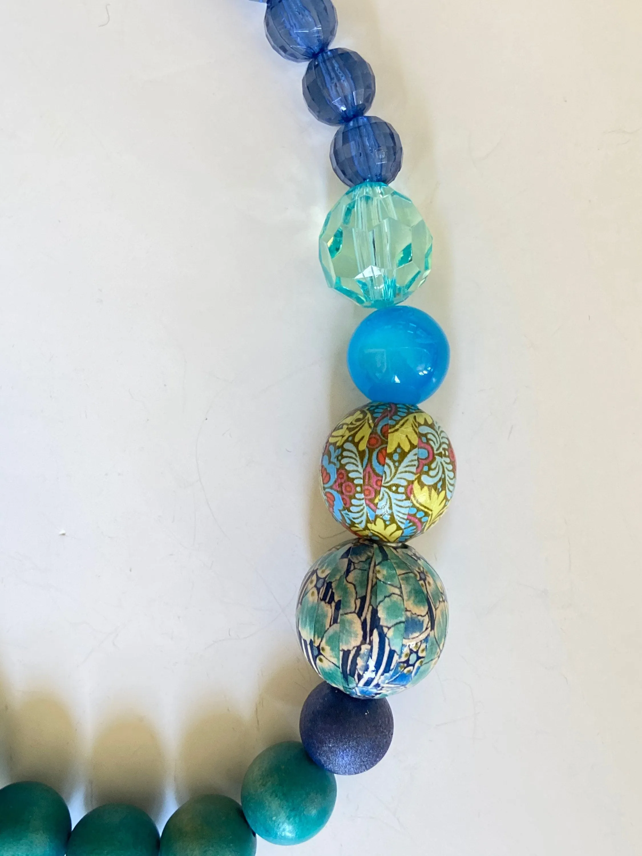Queen Mum Royals Choker Necklace