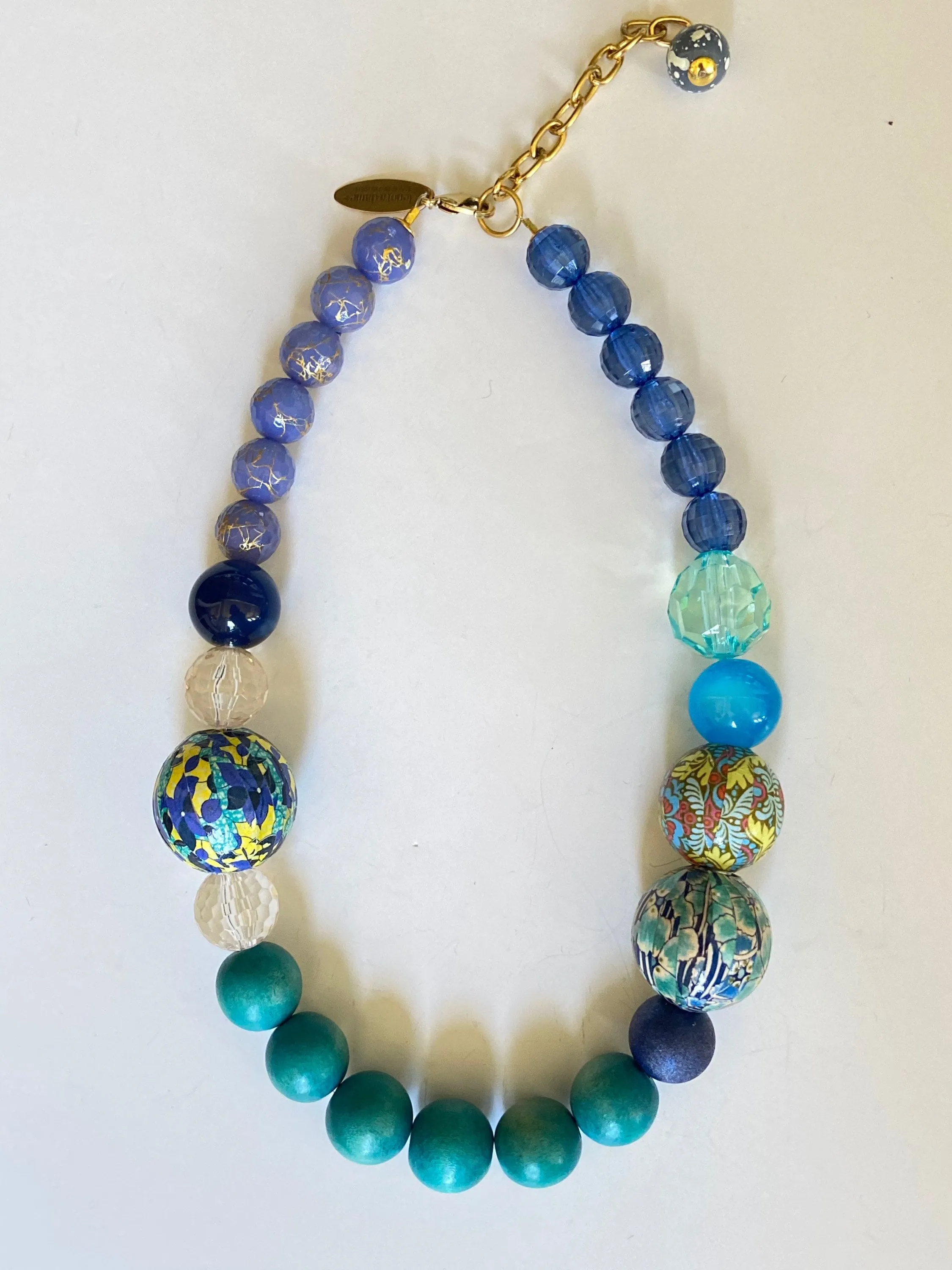 Queen Mum Royals Choker Necklace