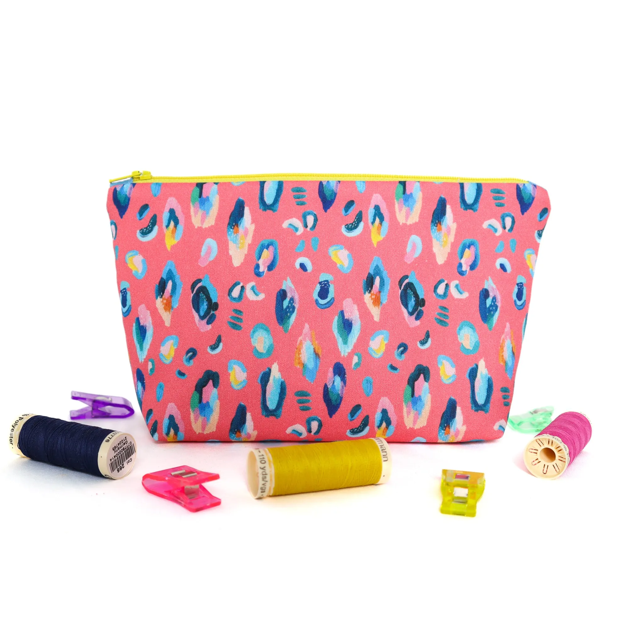 Zipper Pouches, 3 Sizes - Beginner Sewing Pattern & Video Tutorial